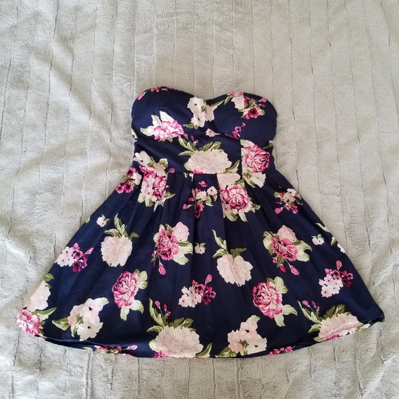 Ardene Dresses & Skirts - 🌟2 for 22🌟 Ardene Strapless Short Dress Size XL
